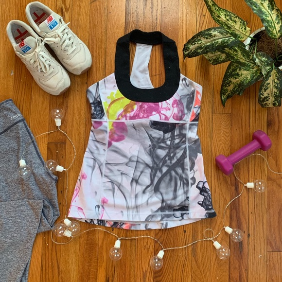 lululemon athletica Tops - Rare Lululemon scoop tank